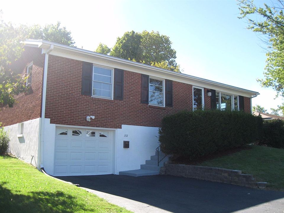 1st image of 352 Hermitage Dr