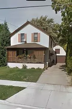 W 10th Ave — Photo 7