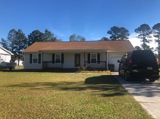 326 Riggs Rd, Hubert, NC 28539