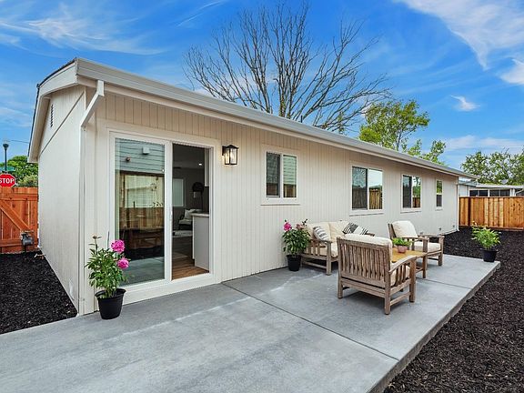 2nd image of 664 Acacia Lane
