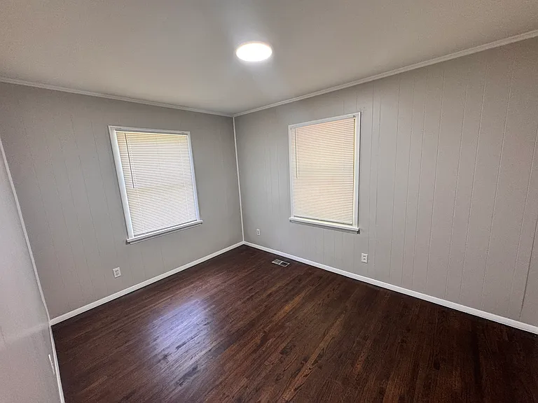 3109 W 45th Ct — Photo 2