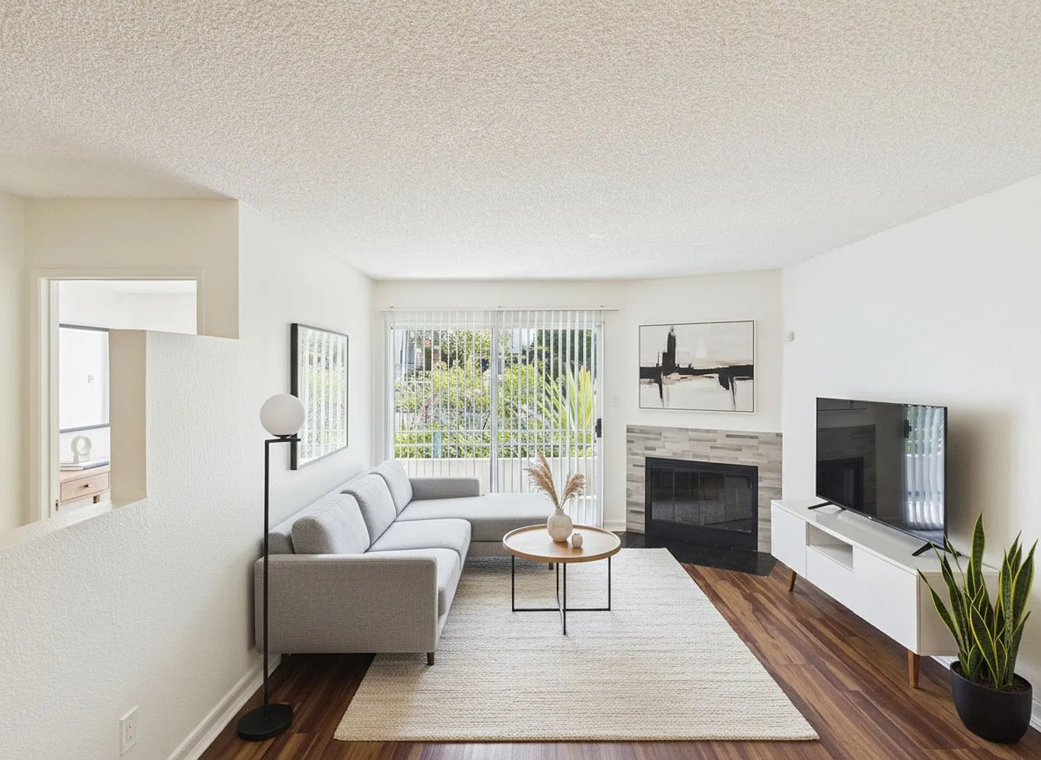 Available Apartment in North Park — Photo 4
