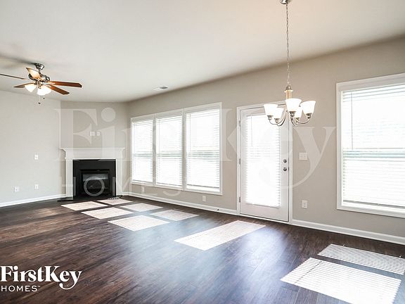 4th image of 3100 Baylor Cir