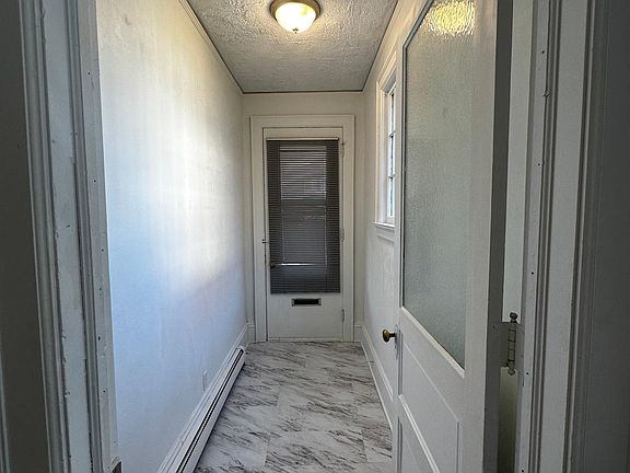 3rd image of 3921 W Vliet St