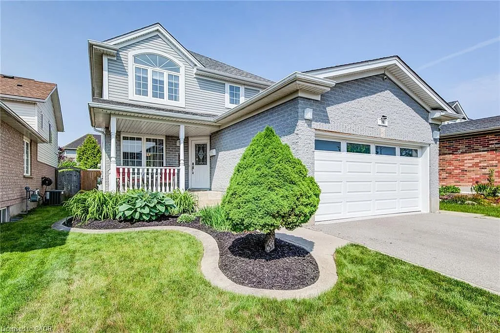 96 Sofron Dr photo 1