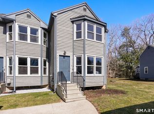 32 Rushford Meade #32, Granby, CT 06035