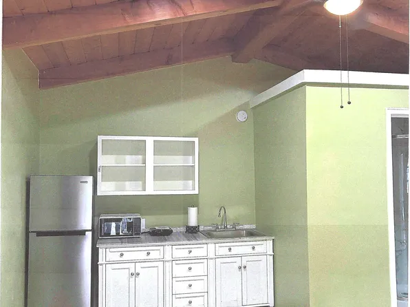 9890 Shadow Rd #2, La Mesa, CA 91941
