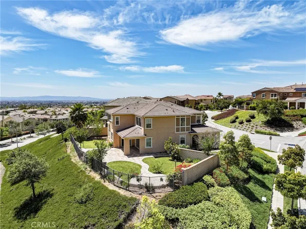 838 E McKeller Ct, Azusa, CA 91702