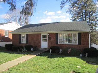 1005 Baylor St, Staunton, VA 24401