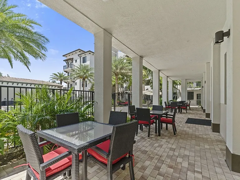 Ventura Pointe — Photo 20