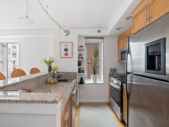 3rd image of 53 Boerum Pl APT 4J