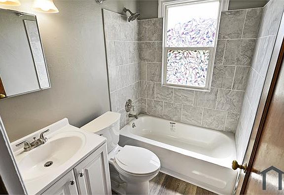 5th image of 1215 Saint Matthew Dr