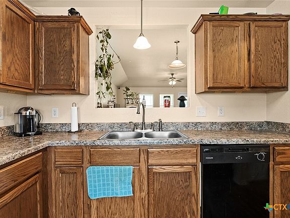 5th image of 1031 Hamilton Ln