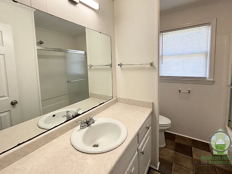 113 Fowler Rd — Photo 6