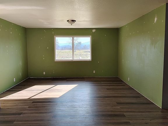 5th image of 18745 Spyglass Rd