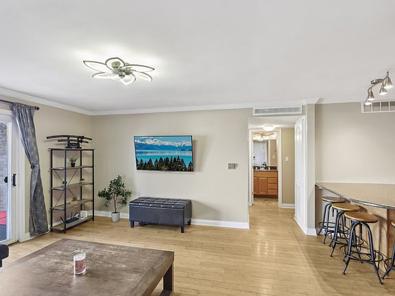 3rd image of 960 Beau Dr Unit 111