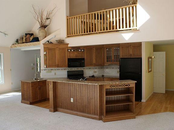 Spacious kitchen