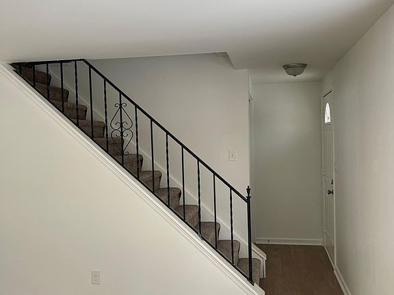 2nd image of 82 Fairgreen Dr #A