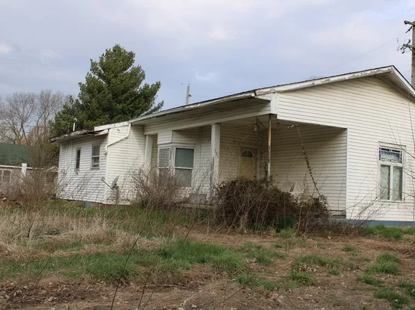 350 Main St, Westervelt, IL 62565