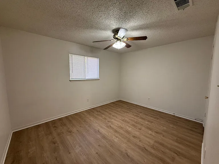1506 Indian Trail — Photo 8