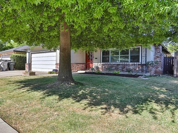 2nd image of 28 Manley Ct