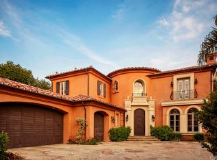 26 Pelican Point Dr, Newport Beach, CA 92657