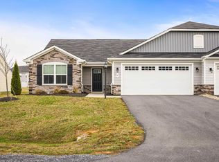 6 S Peak Dr, Mcgaheysville, VA 22840