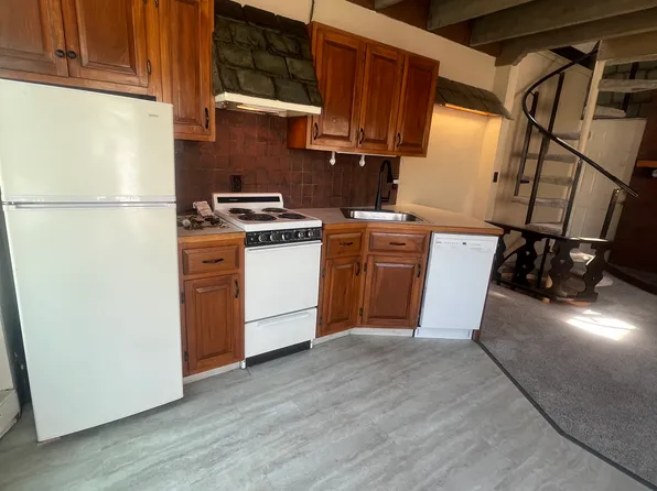 25 S Hobart St, Brighton, MA 02135