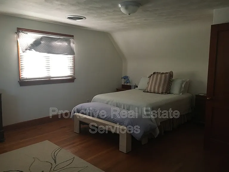 1300 Elk Ave — Photo 11