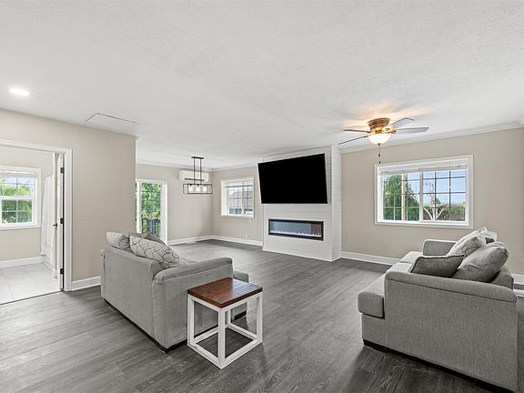 5th image of 500 Haworth Road
