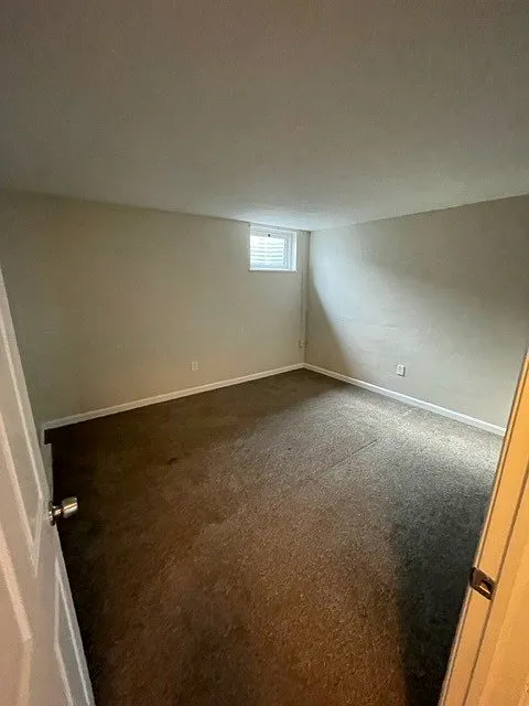 27 E Main St — Photo 4