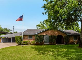 2314 W Bend Dr, Stafford, TX 77477
