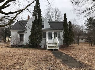 2253 N Shore Dr, Walloon Lake, MI 49796