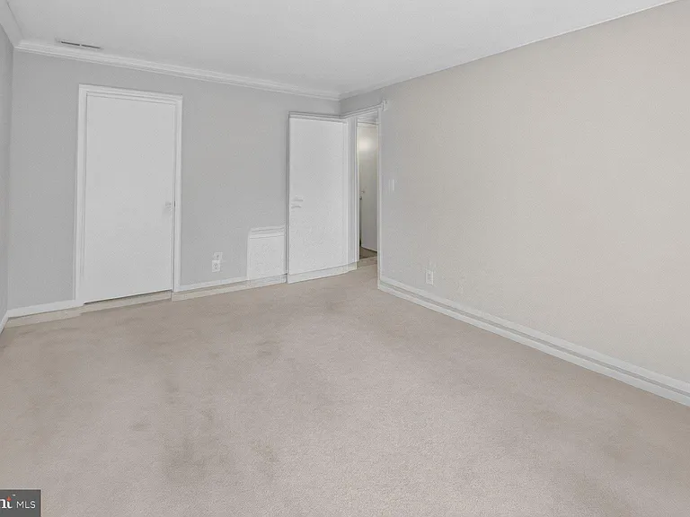5915 Tamar Dr #11 — Photo 7