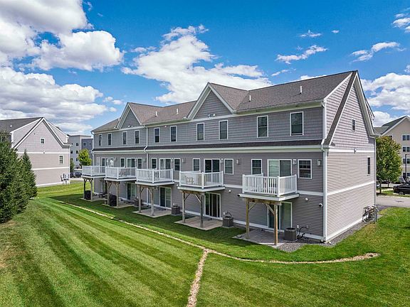 3rd image of 49 Artisan Way