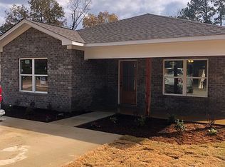 200 S Main St, Blue Springs, MS 38828