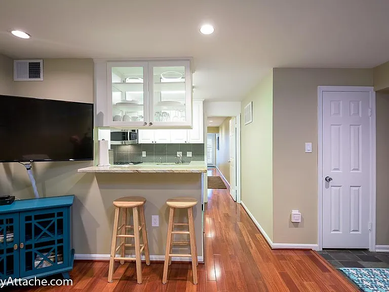 1001 New Hampshire Ave NW #B — Photo 5