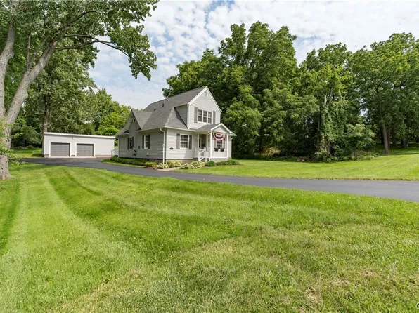 1381 Washington St, Watertown, NY 13601