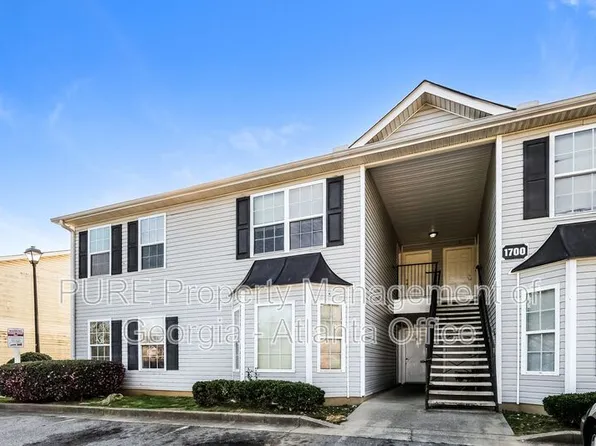 1702 Stonehaven Cir, Cartersville, GA 30121