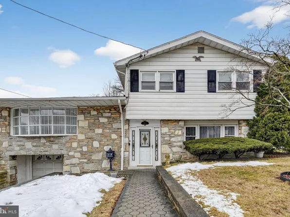 523 Wigard Ave, Philadelphia, PA 19128