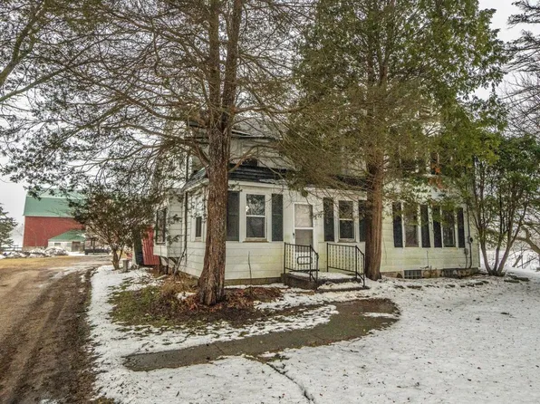 7033 County Highway M, West Bend, WI 53090