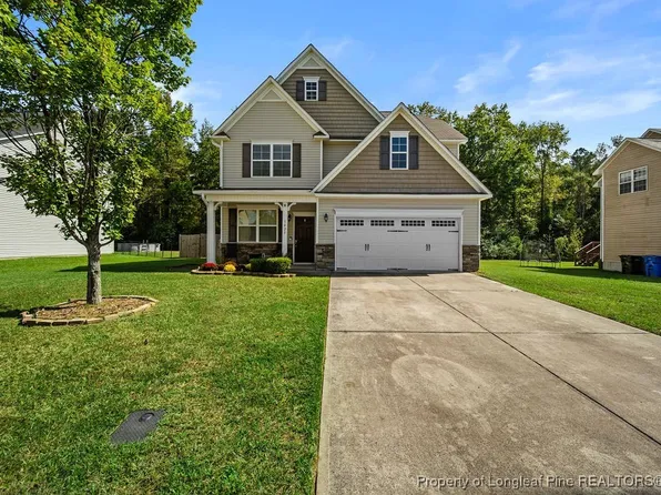 1025 Bombay Dr, Fayetteville, NC 28312