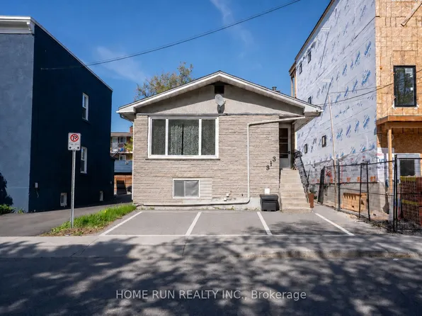 313 Savard Ave, Ottawa, ON K1L 7S1