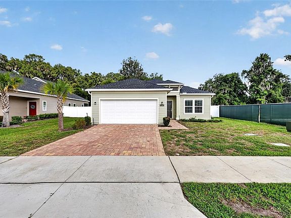 4th image of 1700 NW 44TH COURT ROAD