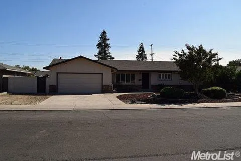 1816 Elder Ln photo 1