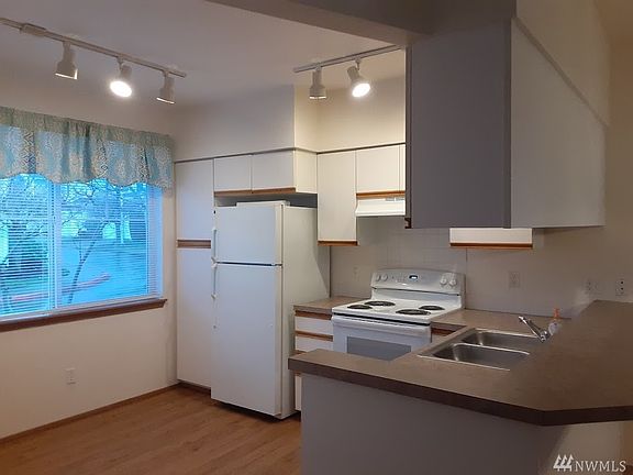 5th image of 11207 3rd Ave E