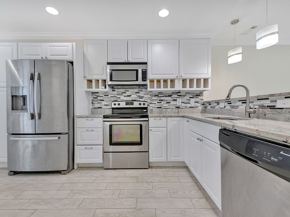 1st image of 3566 11th St NW APT 2