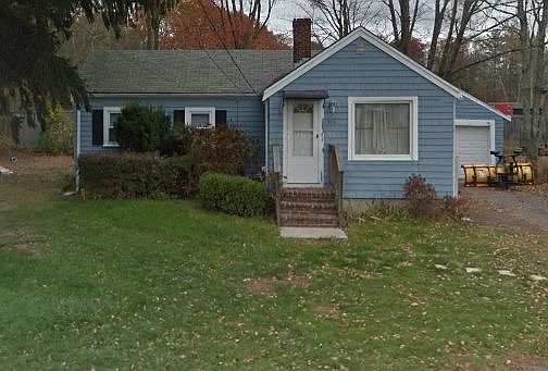 Front of house and detatched garage