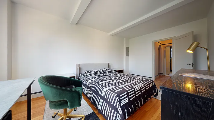 Rented by Bond New York | media 27