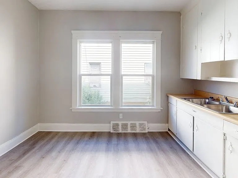 877 Rudyard Rd — Photo 17